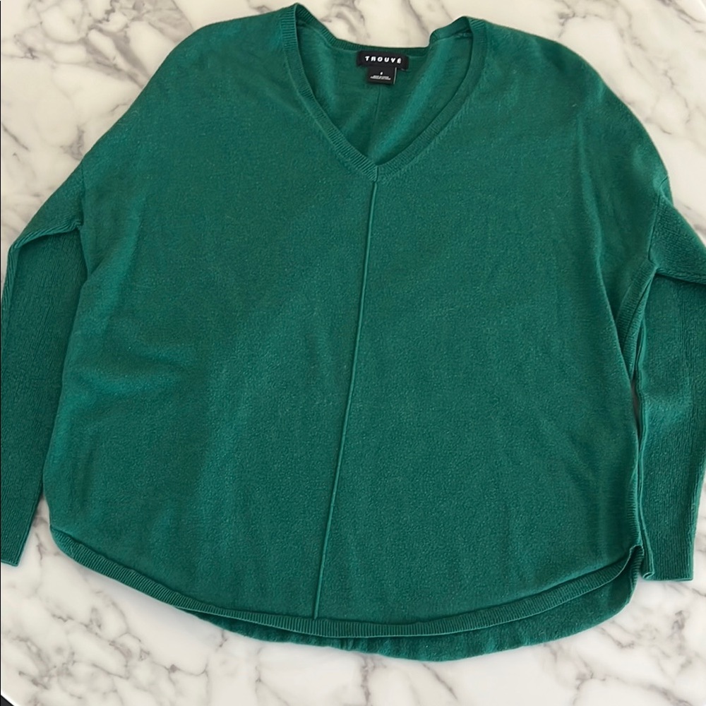 Trouve Green V-Neck Sweater | size S